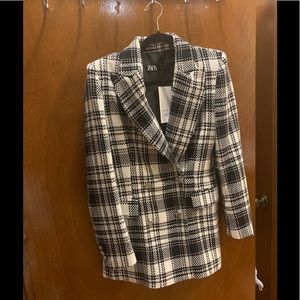 Stylish zara blazer perfect for fall